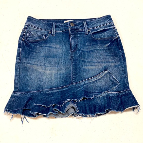 Jessica Simpson Dresses & Skirts - Jessica Simpson kiss me ruffle mini denim skirt